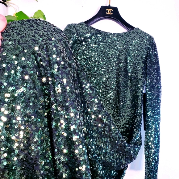 $895 NWT BADGLEY MISCHKA Emerald Green Maxi Long Gown 4 SMALL Sequin Long sleeve - Picture 8 of 10
